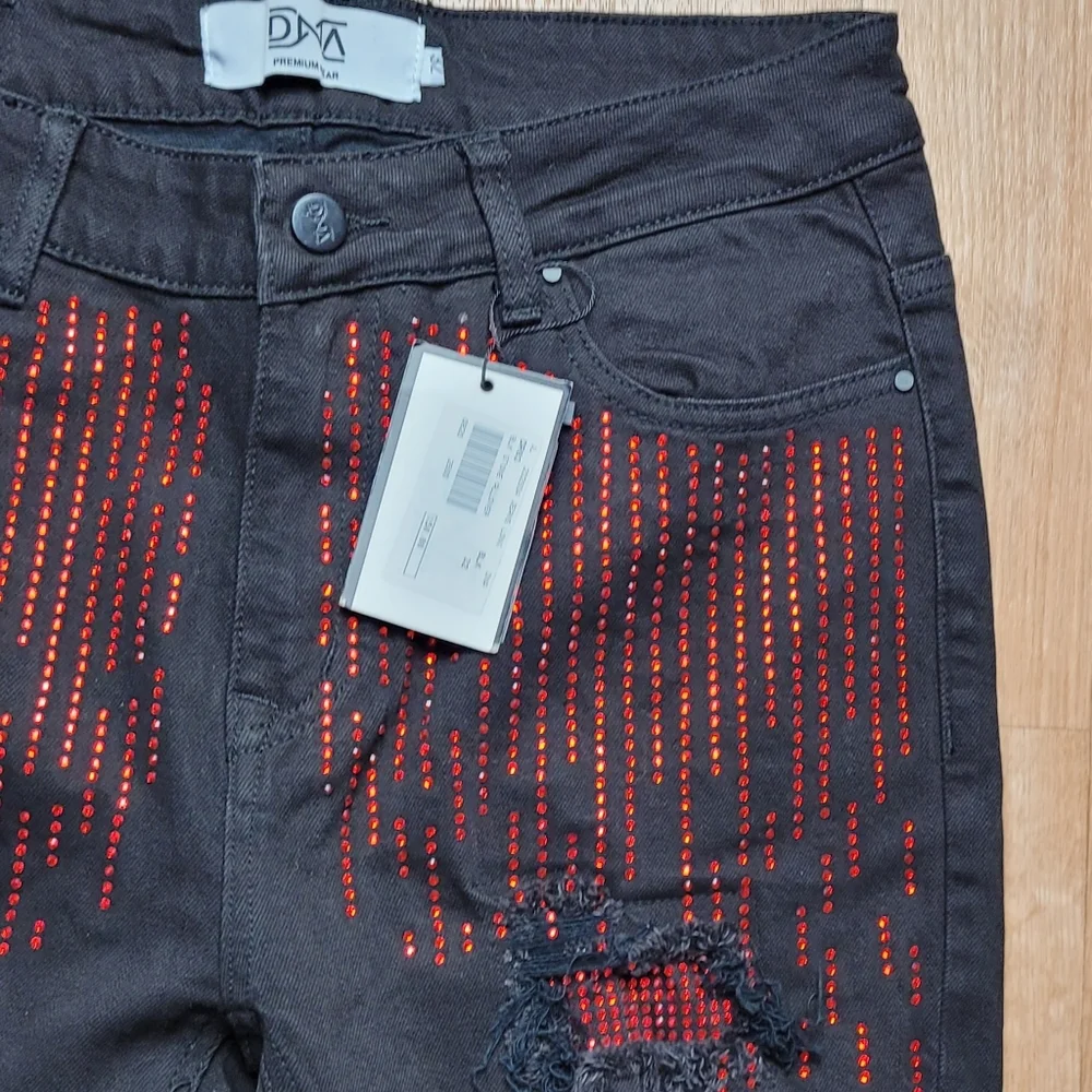 DNA Premium Wear Black Distressed/Destroyed Rhinestones Denim Jeans..Size:32